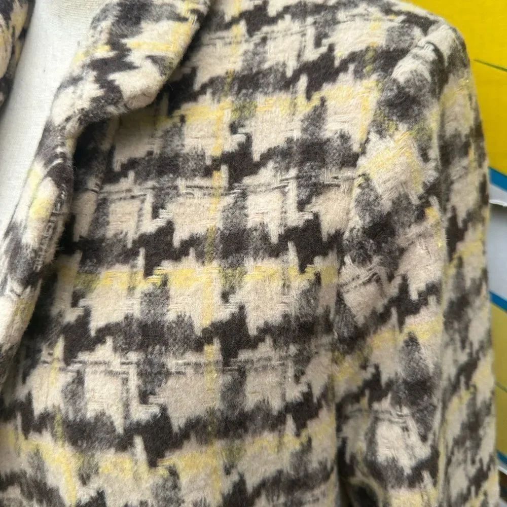 Women's Houndstooth Jacket - Picture 3 of 5